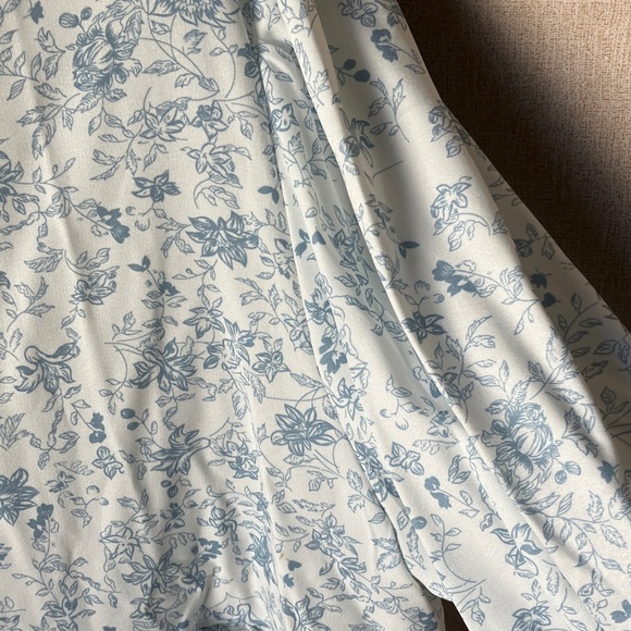 FINAL MARKDOWN Delicate floral top XXL - Picture 9 of 16
